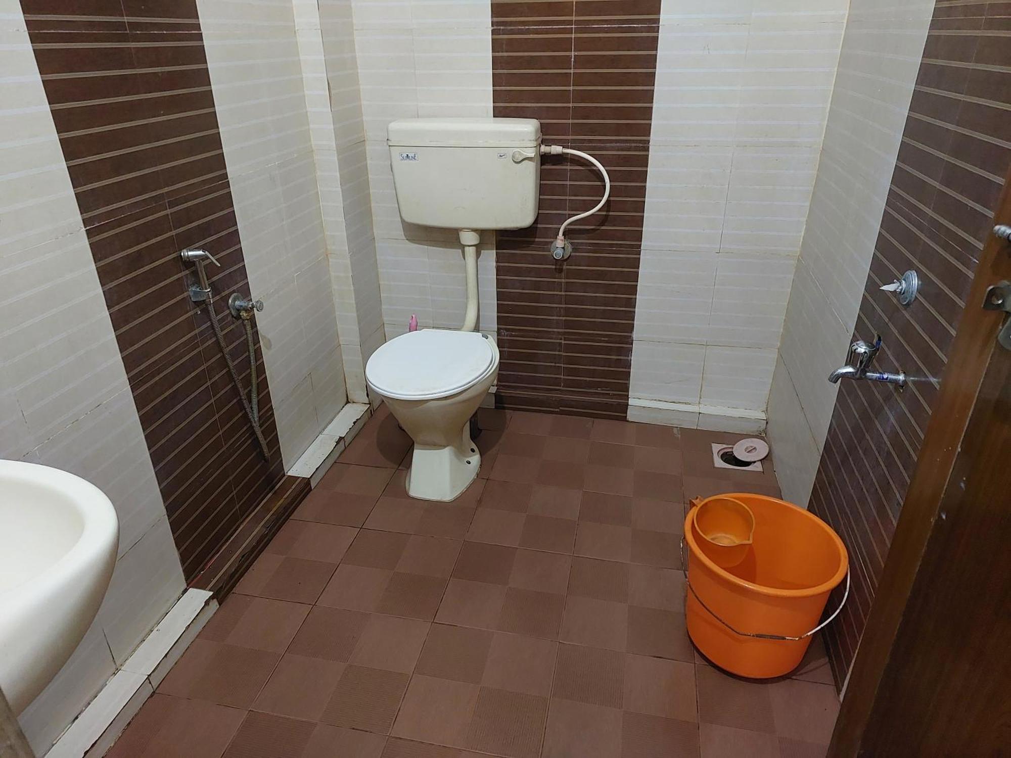 Adhithya Apartments Guruvāyūr Esterno foto